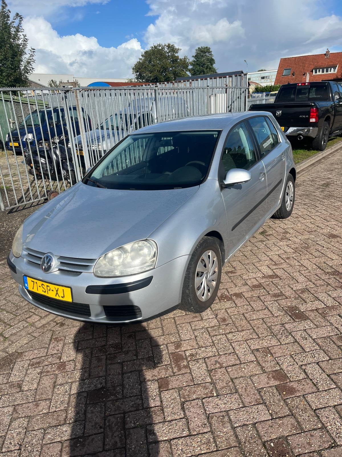 Volkswagen Golf 1.6 16V FSI 85KW 5D 2006 Grijs, Auto's, Voorwielaandrijving, 1195 kg, 4 cilinders, 620 kg