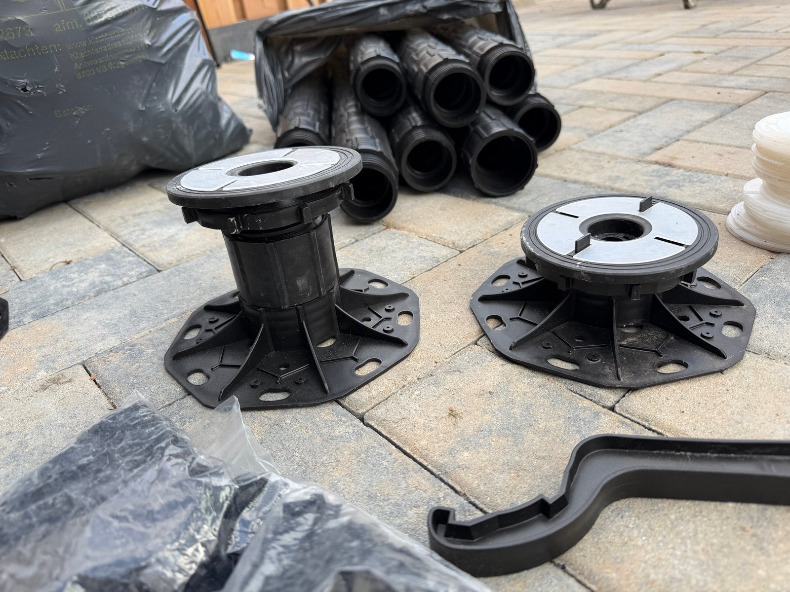 Verstelbare tegeldragers voor terras of vlonder, Tuin en Terras, Ophalen, Zo goed als nieuw, Kunststof