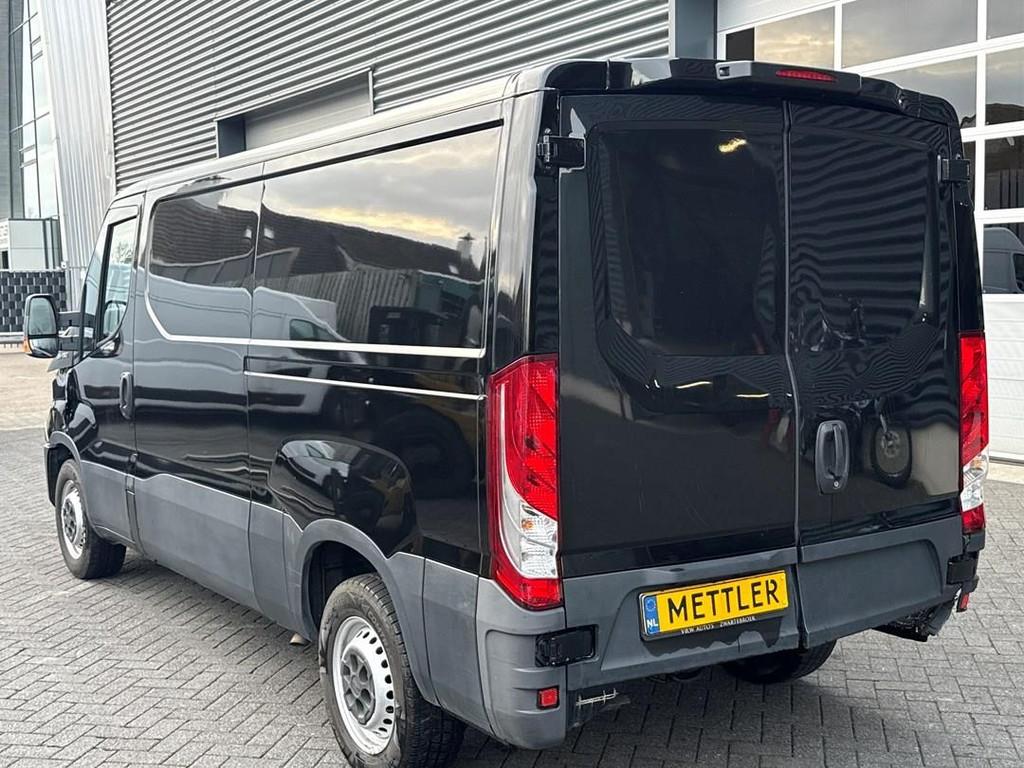 Iveco Daily 35S13V 2.3 352 L2H1, cruise control, airco, Auto's, 127 pk, Euro 5, Achterwielaandrijving, Gebruikt