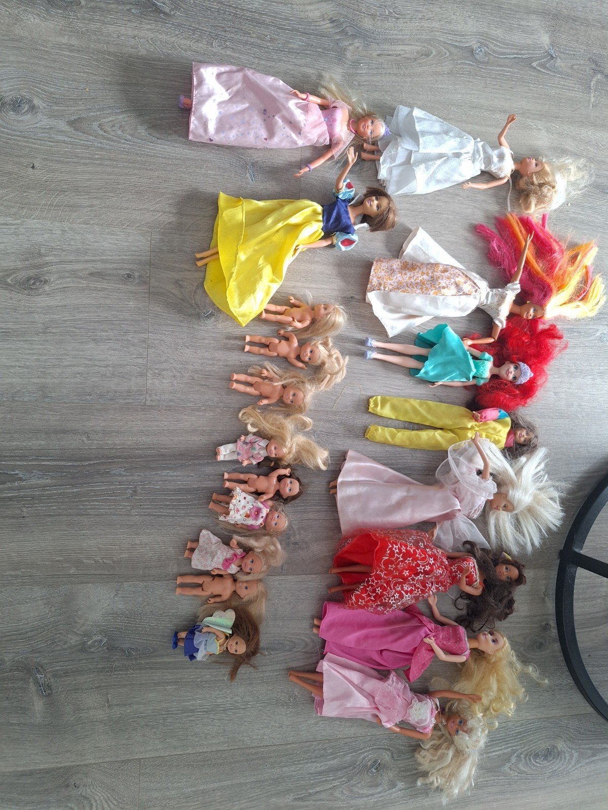 Grote collectie Barbies en accessoires, Ophalen of Verzenden, Gebruikt, Barbie