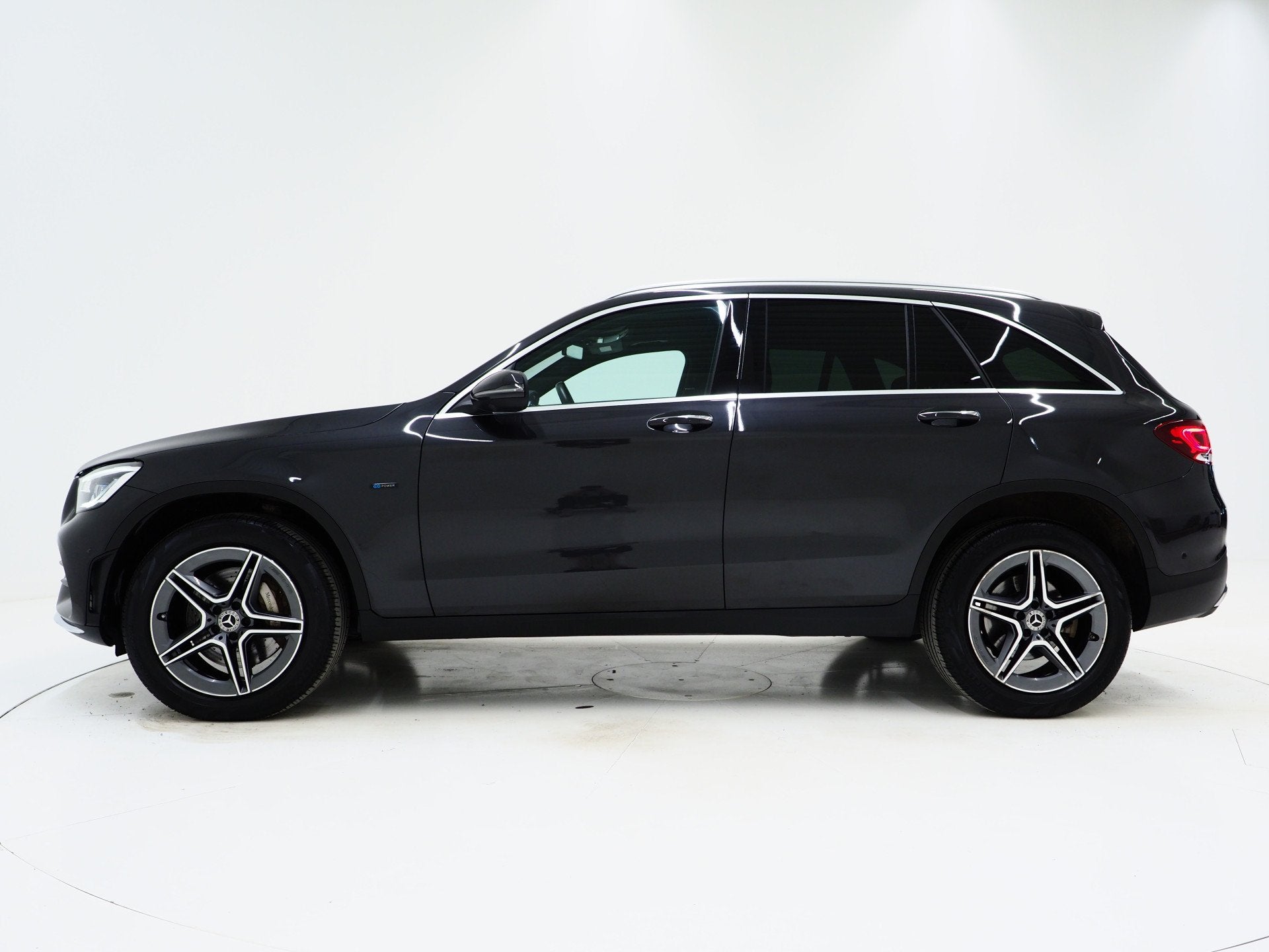 Mercedes-Benz GLC 300e 4MATIC AMG Manufaktur | Two Tone Excl, Automaat, Gebruikt, 4 cilinders, 2000 kg