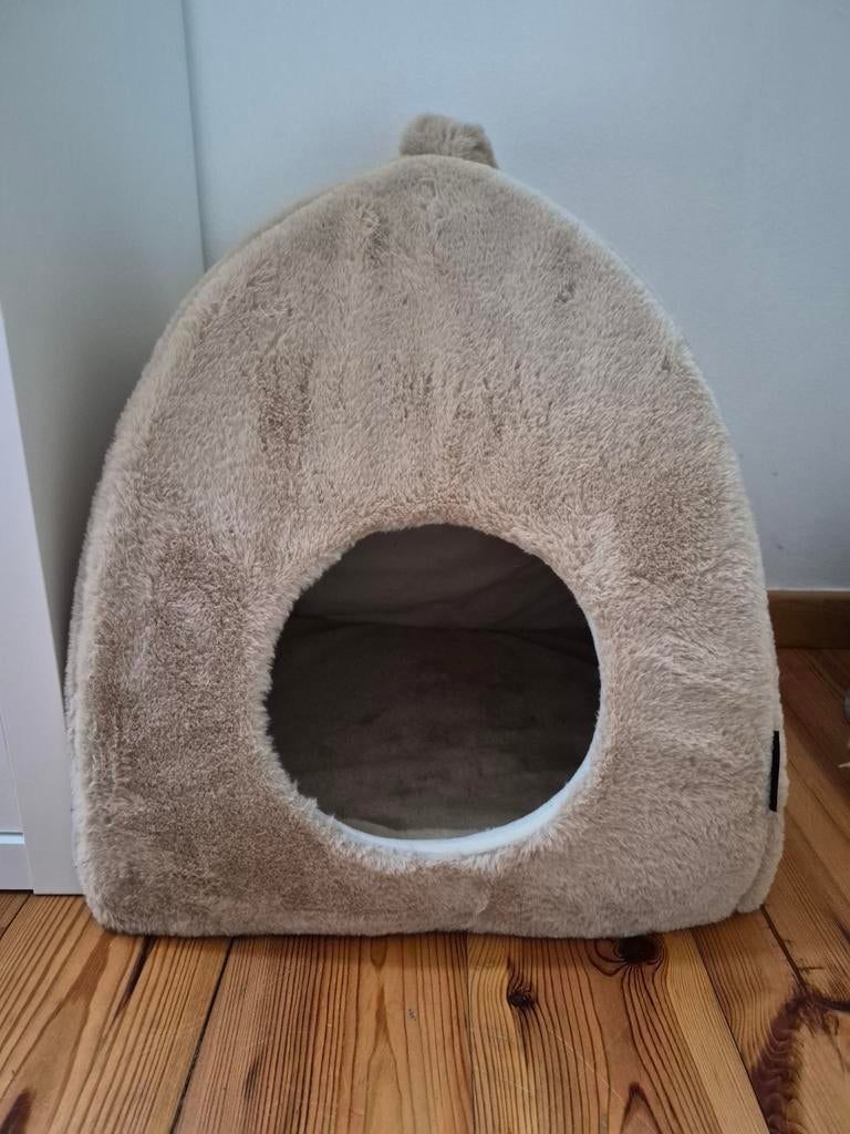 Beeztees Moza - Kattenhuis - Kattenmand - Pluche, Beige, Dieren en Toebehoren, Kattenmanden, Ophalen of Verzenden, Nieuw, Pluche