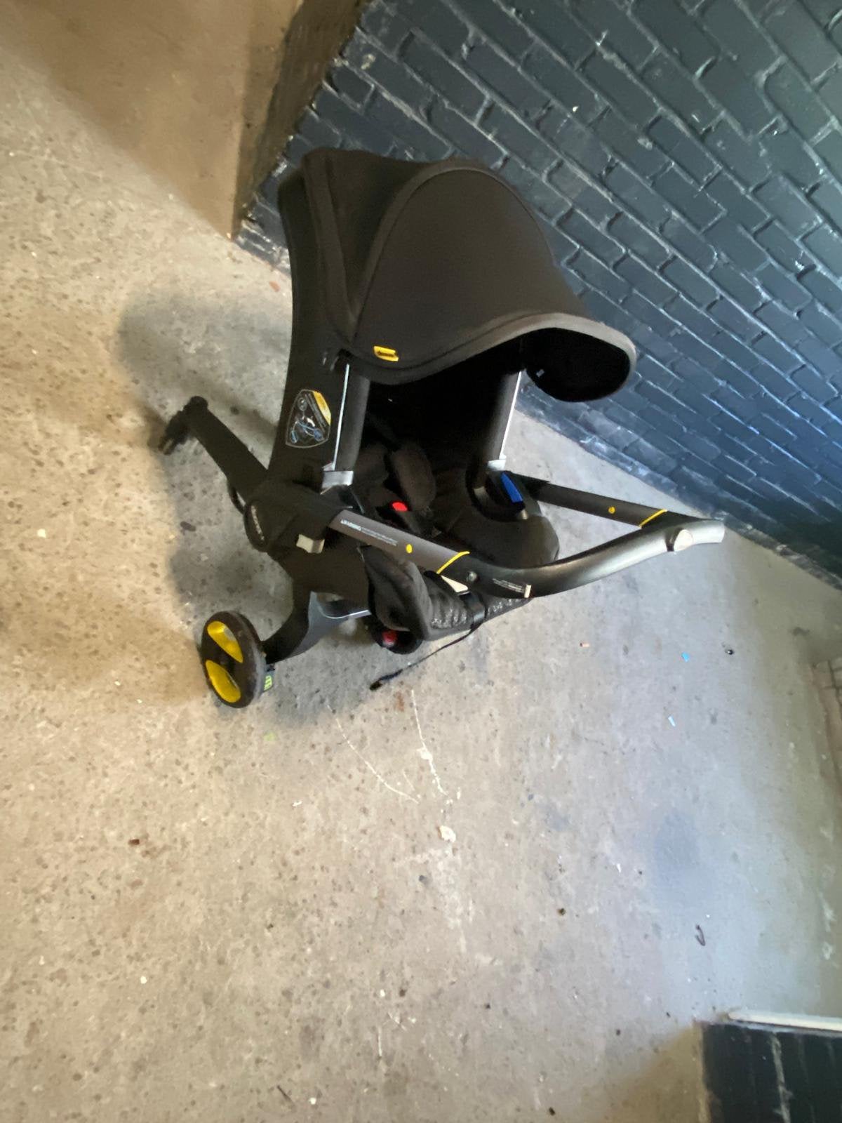 Doona i i-Size autostoel en kinderwagen, Kinderen en Baby's, Ophalen of Verzenden, Zo goed als nieuw, Overige merken
