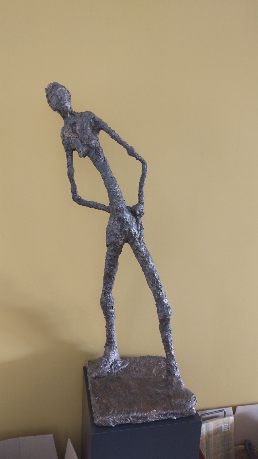 Replica Giacometti's 'L'Homme qui marche' - Brons, Beeld, Bruin, Europa, Modern