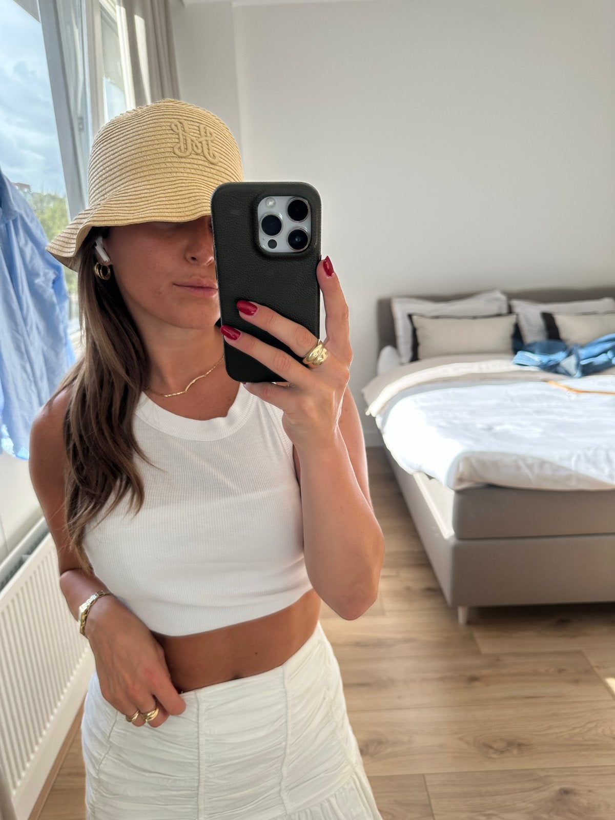 H&M strooien bucket Hat met monogram - nooit gedragen, Ophalen of Verzenden, Nieuw, 55 cm (S, 6⅞ inch) of minder, Hoed