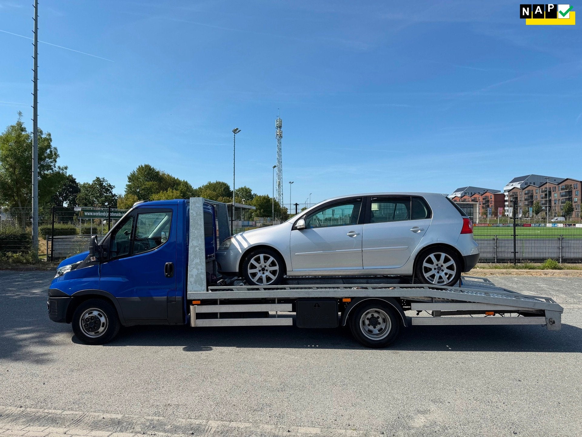 Iveco Daily Oprijwagen Automaat Lier 1420KG Dubbel Lucht, Auto's, Bestelauto's, Gebruikt, Euro 6, Iveco, Blauw