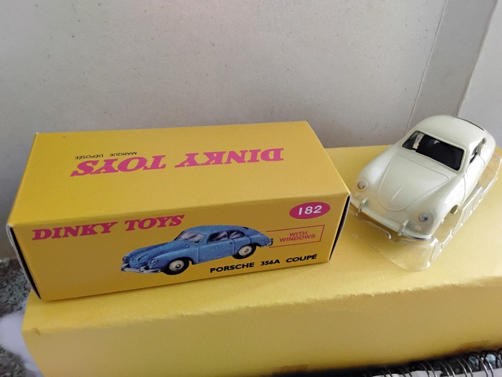 DINKY-TOYS ATLAS  PORSCHE 356 A COUPË    NO 182, Hobby en Vrije tijd, Ophalen of Verzenden, Zo goed als nieuw, Auto, Dinky Toys