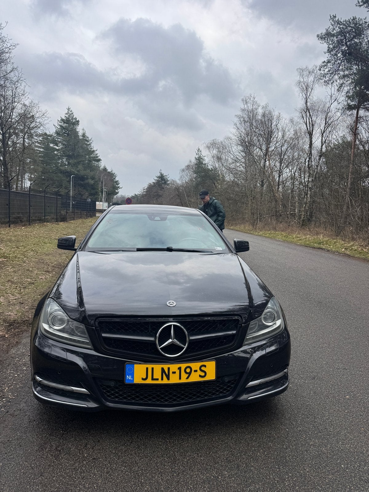 Mercedes-Benz  C-180 coupe 2011, Auto's, Automaat, 15 km/l, 1800 kg, 4 stoelen