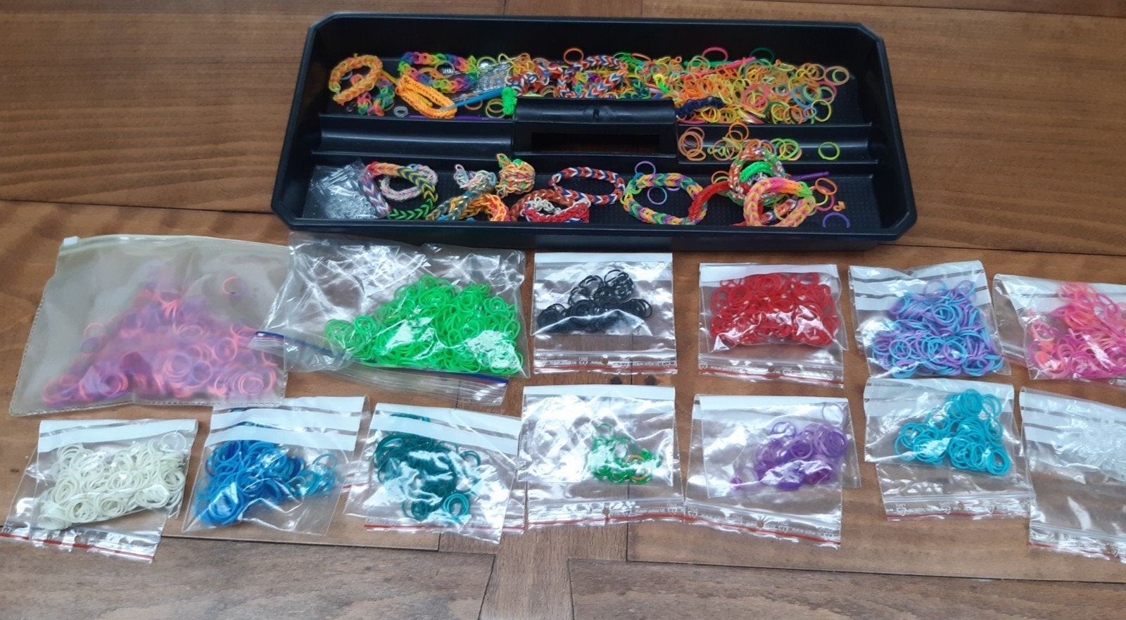 Grote collectie Loom Bands, Gebruikt, Overige thema's, Meerkleurig, Ophalen of Verzenden