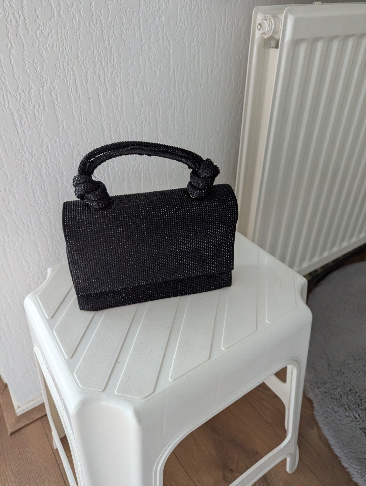 Zwart glitter avondtasje met ketting, Ophalen of Verzenden, Zo goed als nieuw, Zwart, Avondtasje