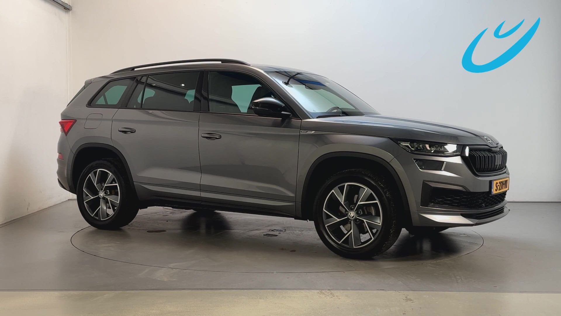 Skoda Kodiaq 1.5 TSI Sportline Business 7p. Camera Adaptive, Auto's, Skoda, 4 cilinders, 7 stoelen, Bedrijf, Kodiaq