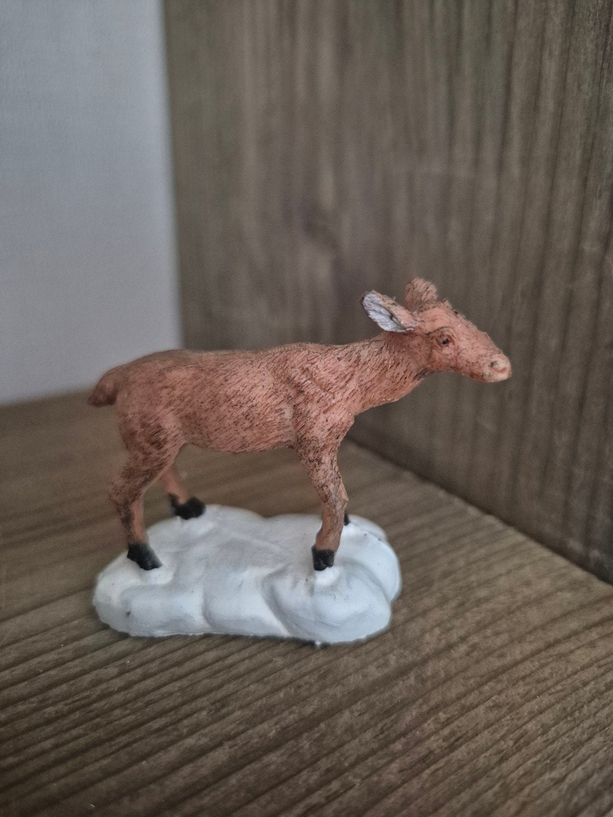 Lemax figuur 24 kerstdorp kersthuisjes, Ophalen of Verzenden, Zo goed als nieuw