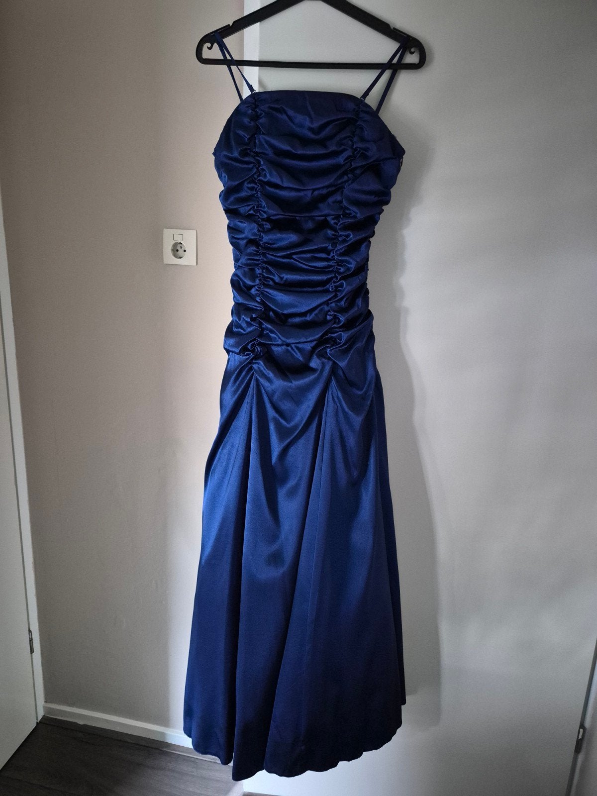 Koningsblauwe feestjurk maat 36/38., Ophalen, Galajurk, Blauw, Zo goed als nieuw