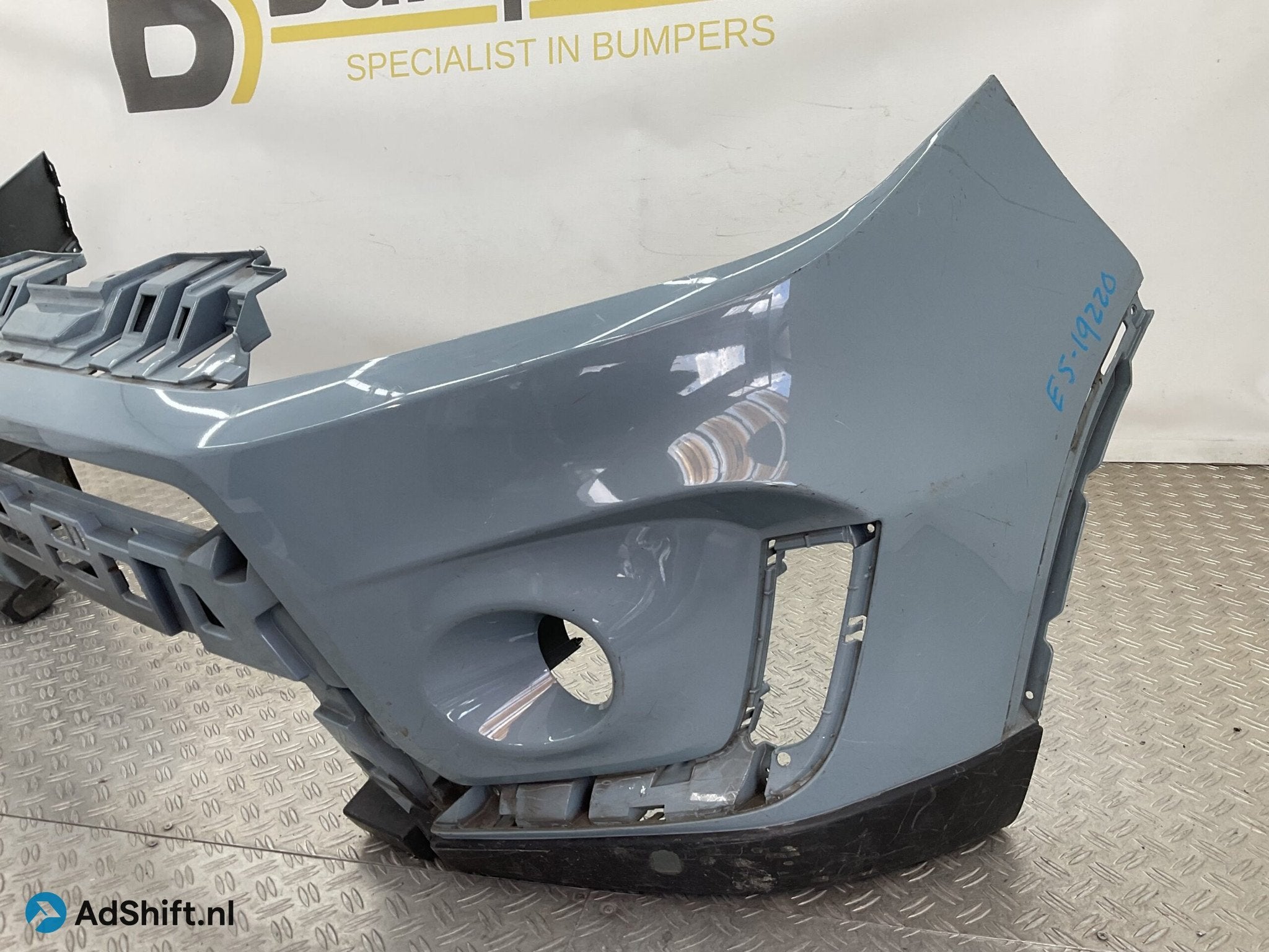 Bumper Suzuki Vitara Facelift 71711-86R Voorbumper E5-19220, Bumper