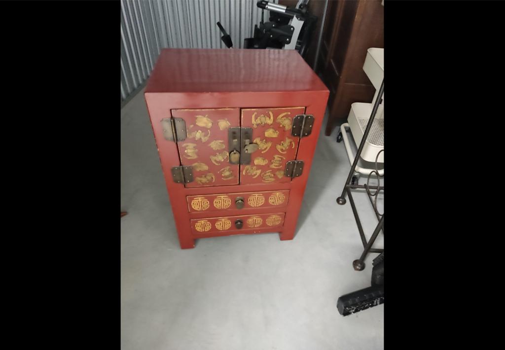 Vintage Oosters kastje - Rood met gouden decoratie, Huis en Inrichting, Ophalen, Minder dan 50 cm, Gebruikt, Oosters