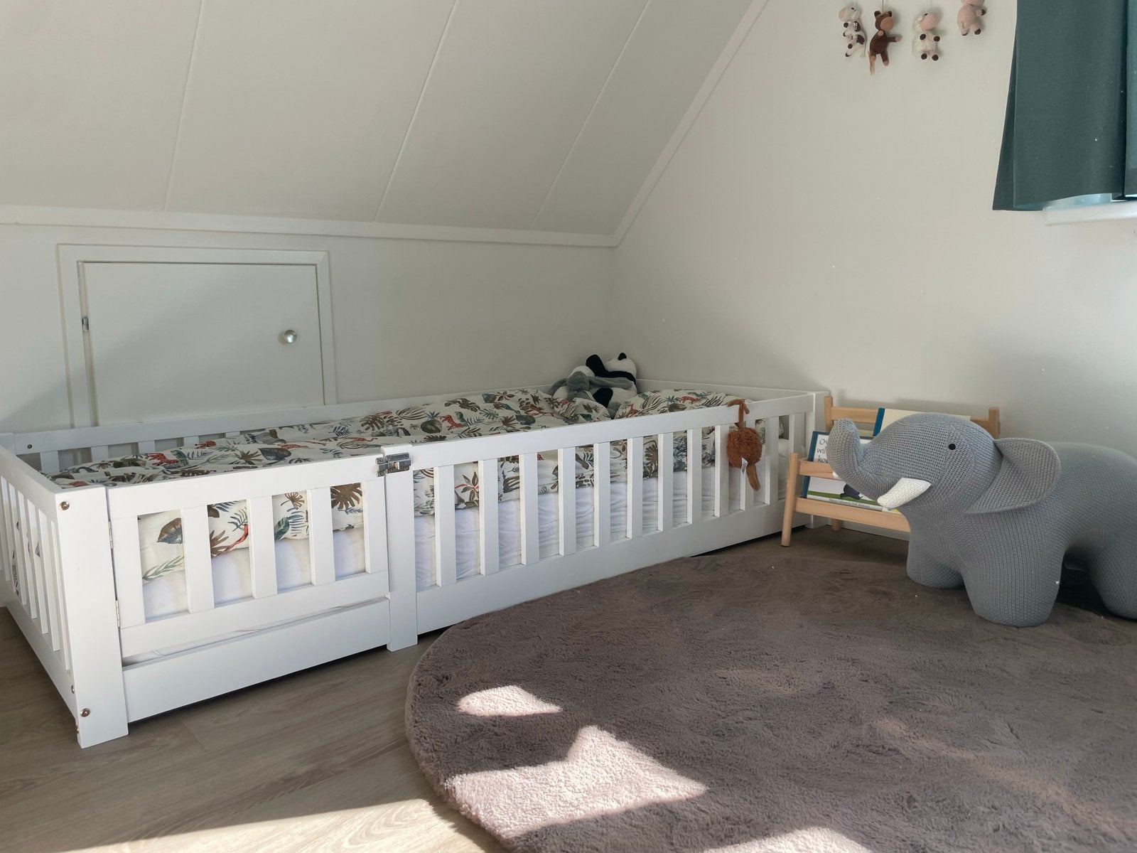 Montessori grondbed 90x200 wit, 85 tot 100 cm, Verzenden, Zo goed als nieuw, Lattenbodem