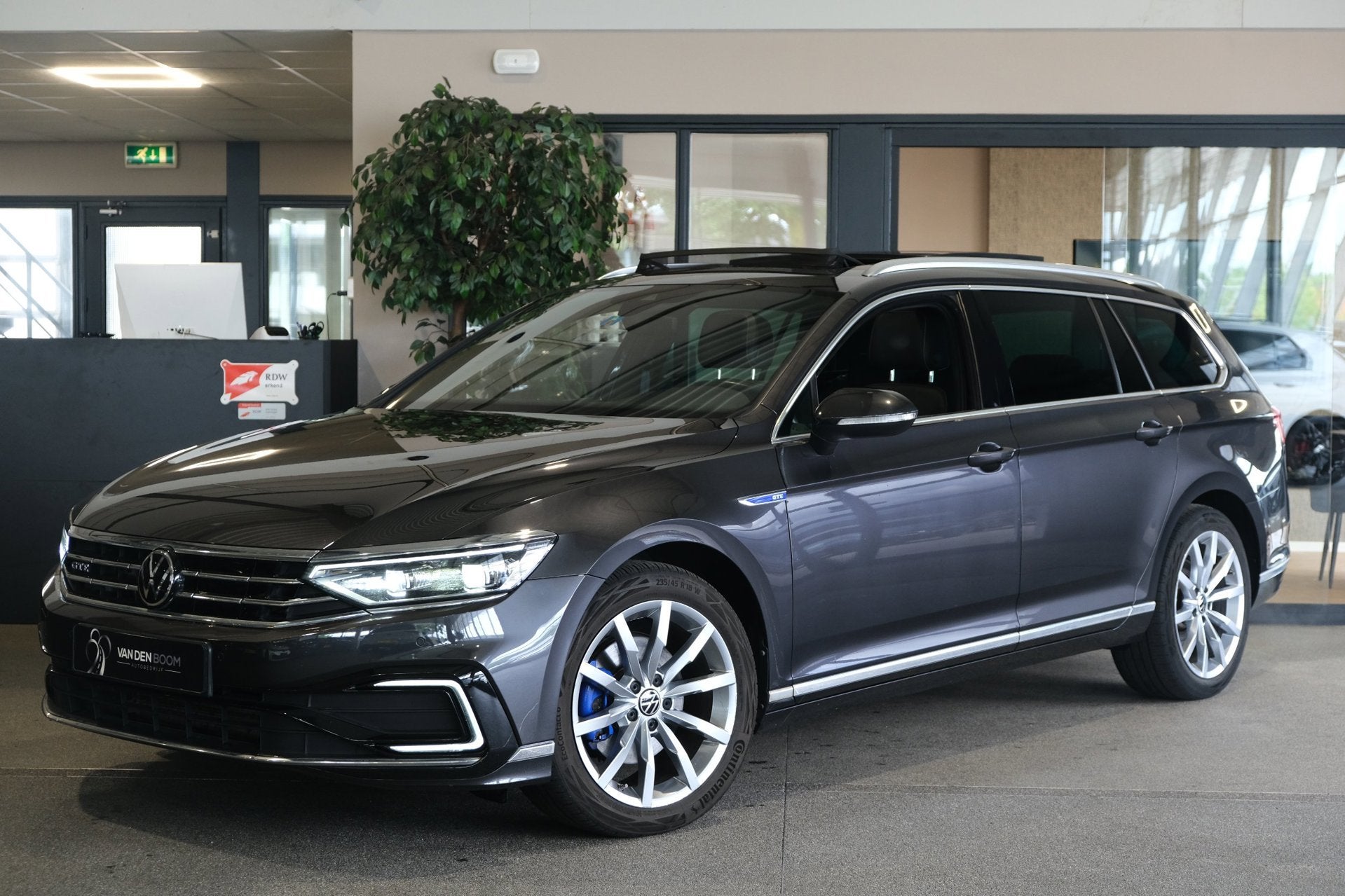 Volkswagen Passat Variant 1.4 TSI PHEV GTE 218PK Pano Volled, Auto's, Volkswagen, Dealer onderhouden, Gebruikt, Zwart, Hybride Elektrisch/Benzine