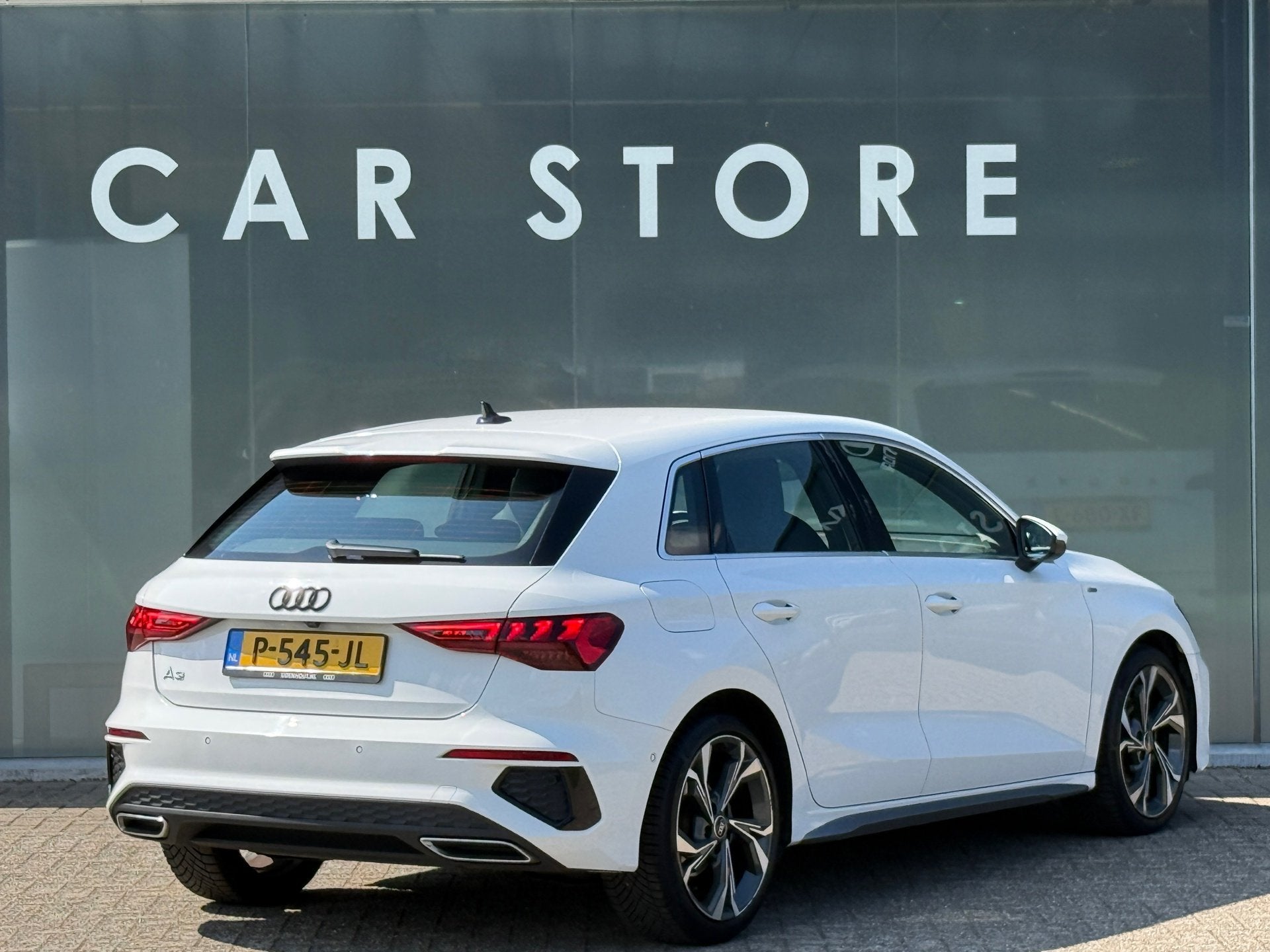 Audi A3 Sportback 35 TFSI S-LINE Matrix|Sportstoelen|Camera|, Auto's, Audi, 4 cilinders, 150 pk, Leder en Stof, Wit