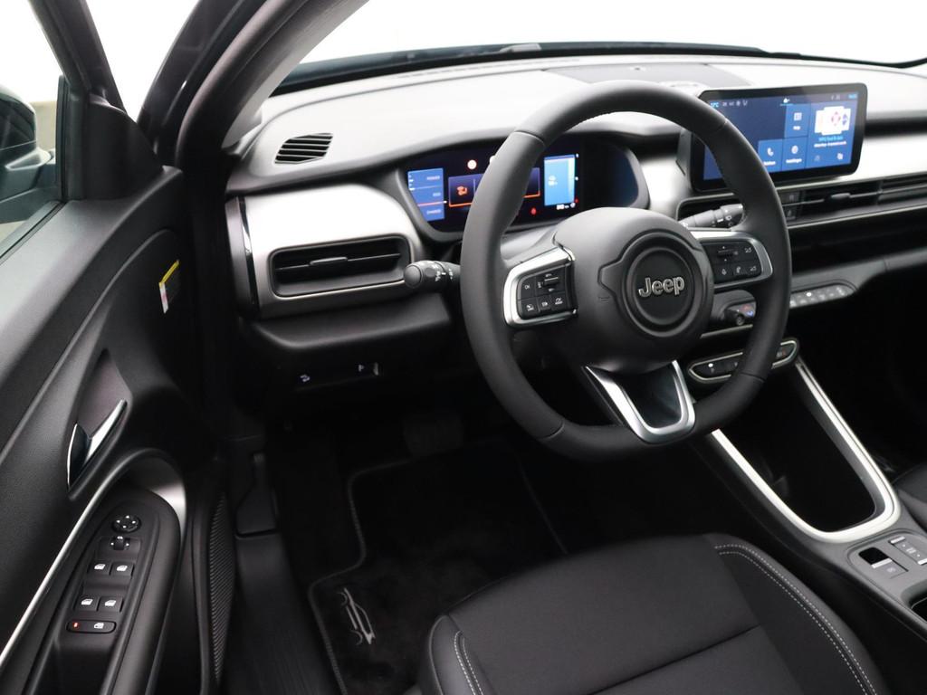 Jeep Avenger Altitude 54 kWh | Apple carplay / Android auto, Auto's, Stof, Zwart, 156 pk, 393 km