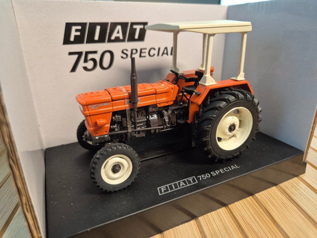 FIAT 750 SPECIAL, Hobby en Vrije tijd, Modelauto's | 1:32, Ophalen of Verzenden, Nieuw, Tractor of Landbouw, Universal Hobbies