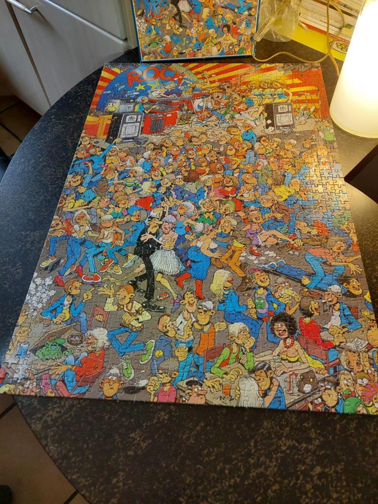 Jan van haasteren rock around the clock 1000.stukjes, Ophalen of Verzenden, 500 t/m 1500 stukjes, Zo goed als nieuw, Legpuzzel