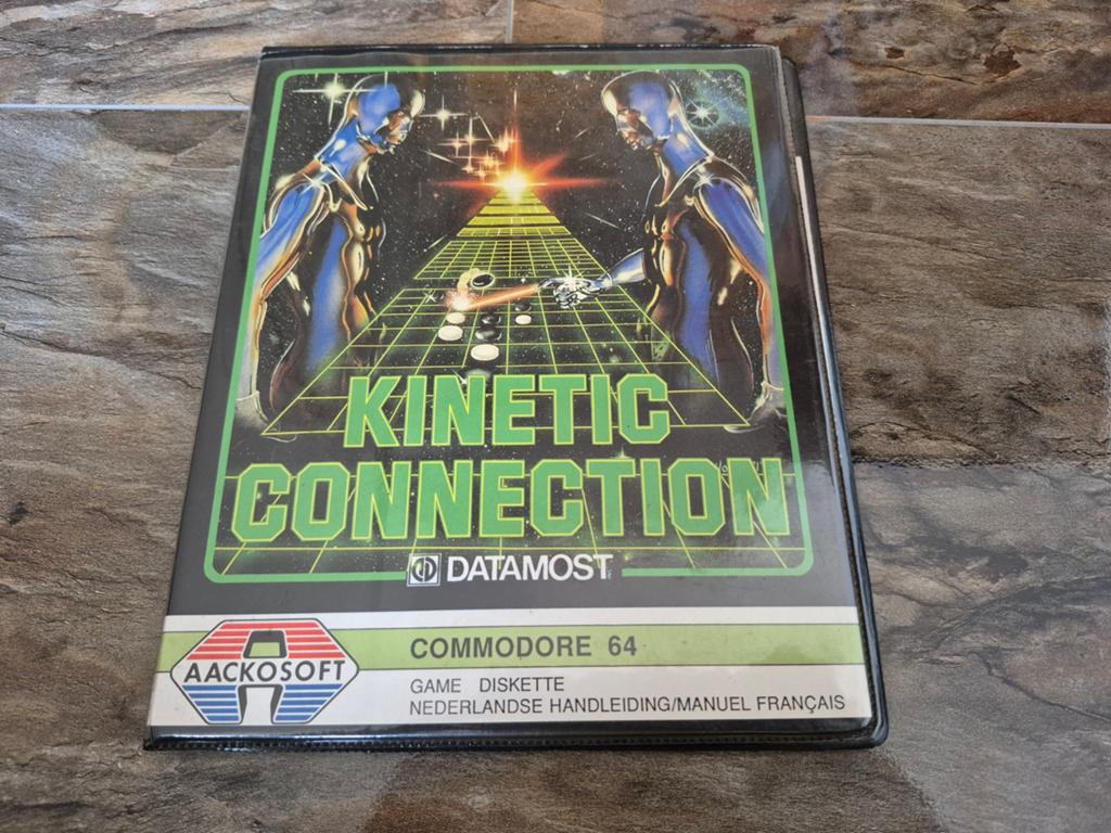 Commodore 64 C64 Disk Game: Kinetic Connection (Aackosoft), Spelcomputers en Games, Games | Pc, Puzzel en Educatief, Gebruikt