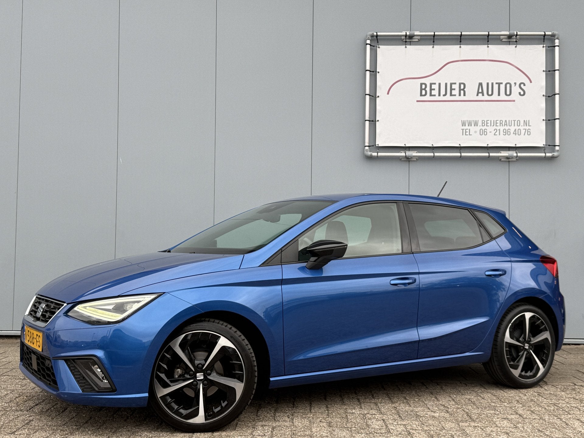SEAT Ibiza 1.0 EcoTSI FR Business Intense Carplay/18inch., Blauw, Ibiza, Origineel Nederlands, Bedrijf