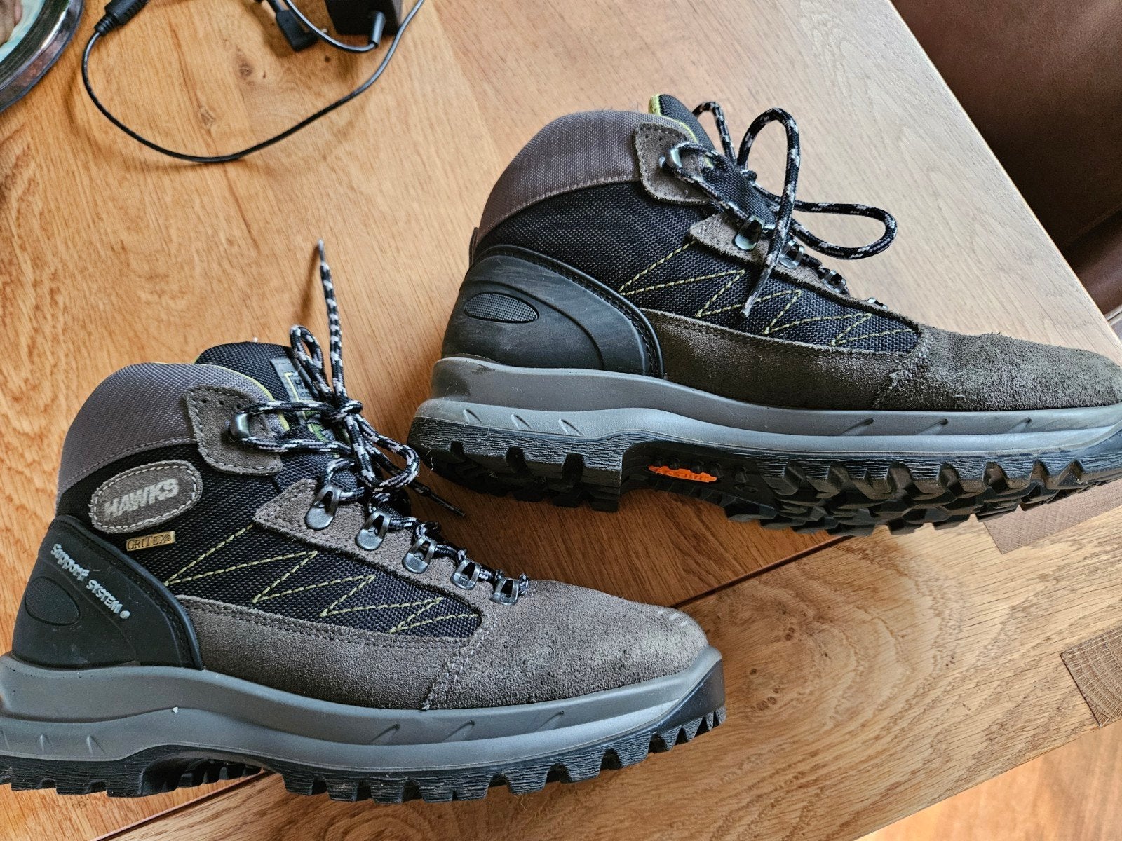 HAWKS halfhoge dames wandelschoenen maat 40, Ophalen of Verzenden