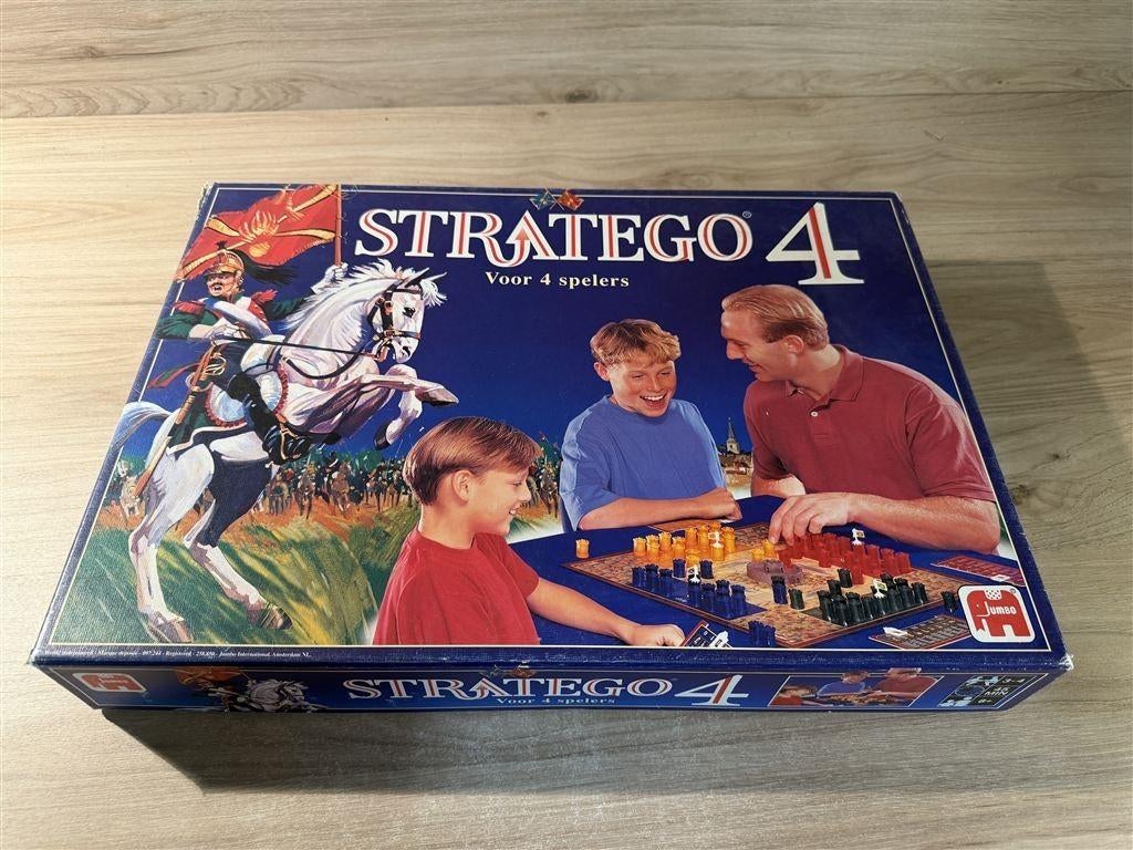 stratego voor 4 spelers - s6388, Hobby en Vrije tijd, Gezelschapsspellen | Bordspellen, Verzenden, Zo goed als nieuw