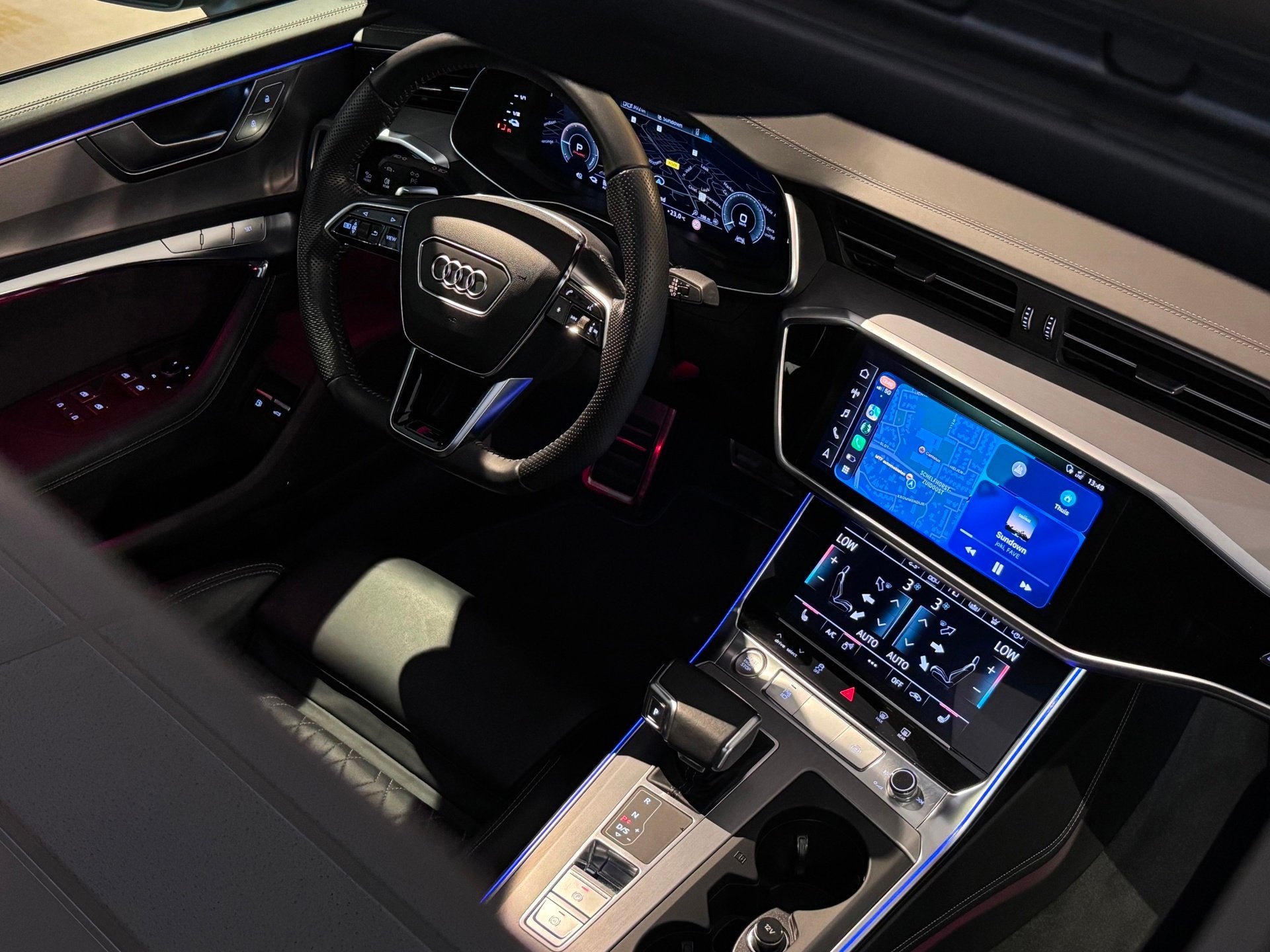 Audi A6 Limousine 55 TFSI e QUATTRO Competition 3x S-LINE 36, Auto's, Automaat, Dealer onderhouden, Gebruikt, 4 cilinders