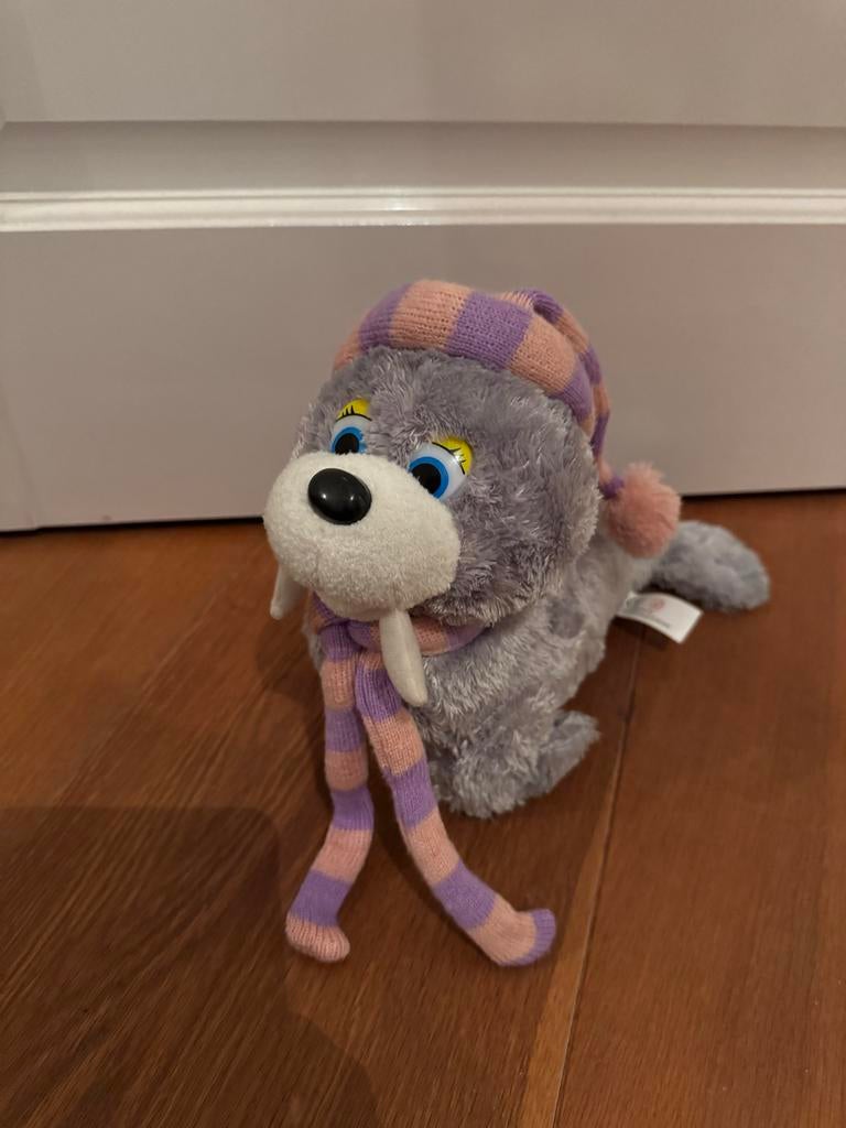 Zo goed als nieuwe knuffel walrus, 30 cm, Ophalen of Verzenden, Zo goed als nieuw, Overige typen