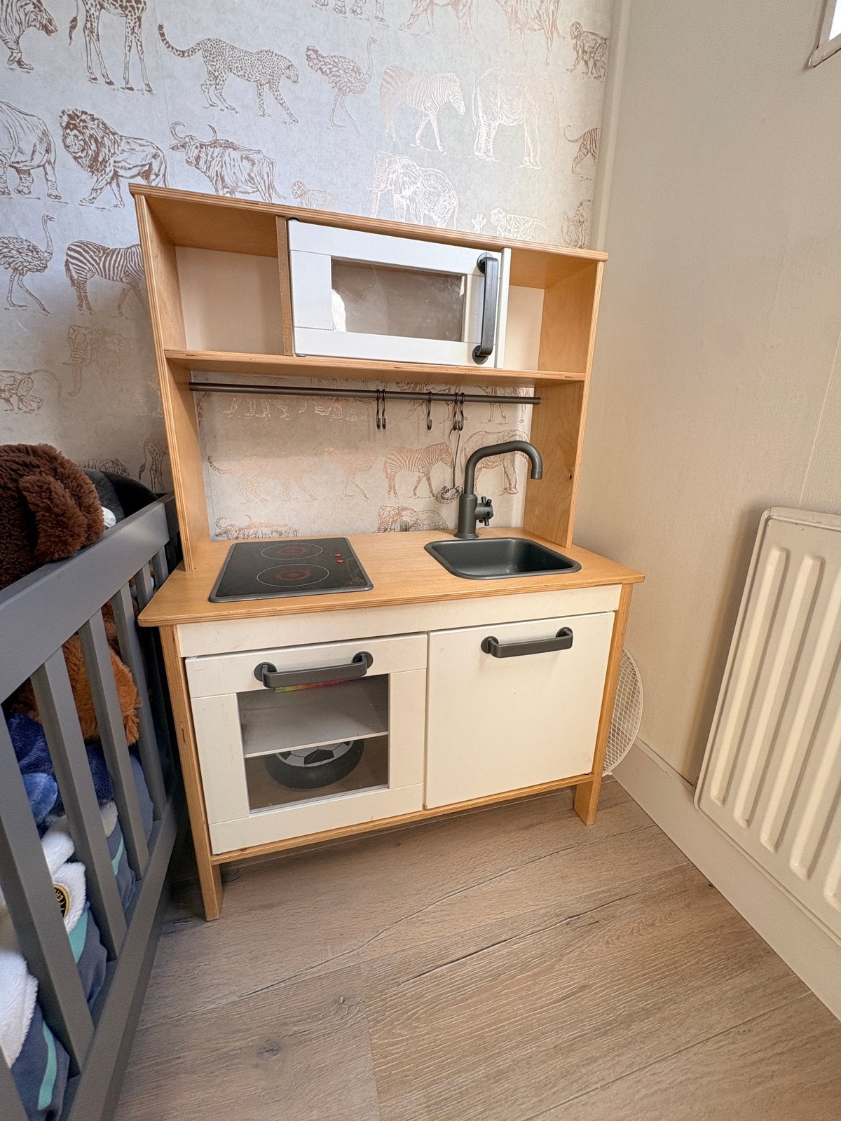 IKEA Duktig Speelkeuken met magnetron en kraan, Ophalen, Zo goed als nieuw, Hout, Speelkeuken