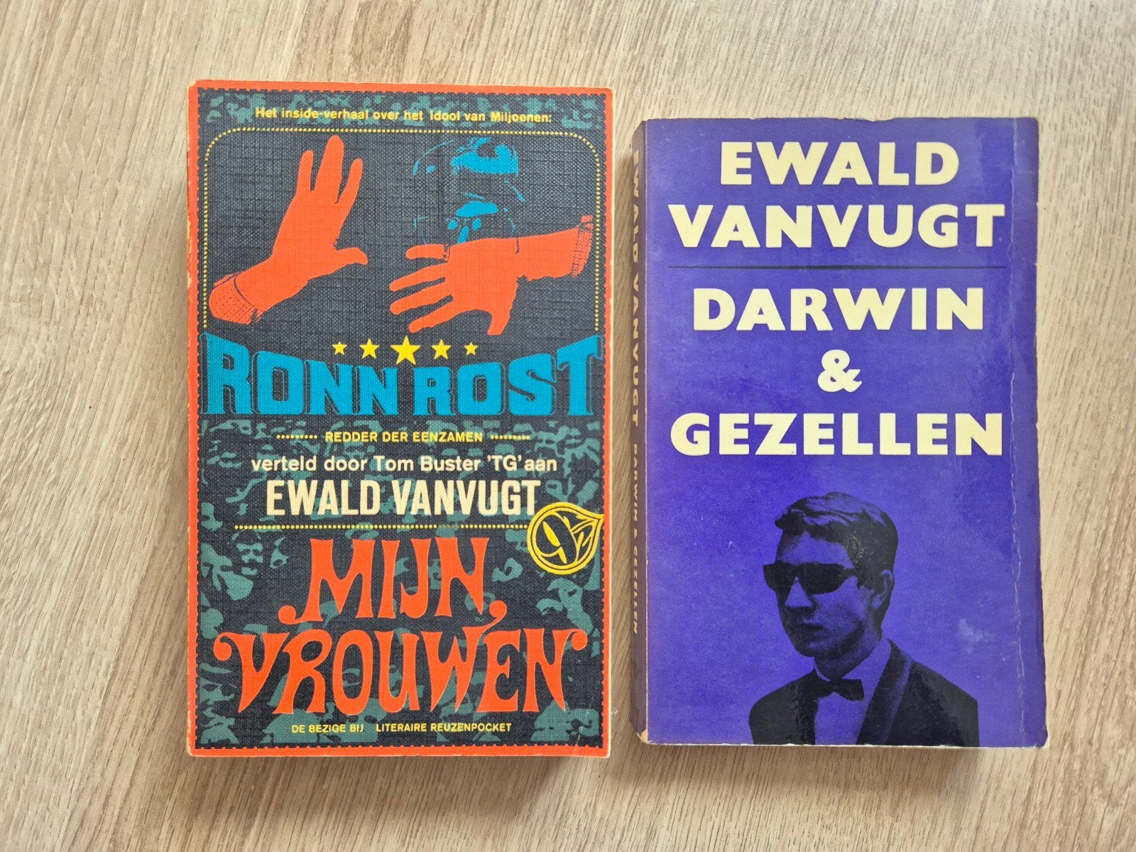 2 vintage boeken Ewald Vanvugt (Ronn Rost & Darwin & Gezelle, Ophalen of Verzenden, Gelezen