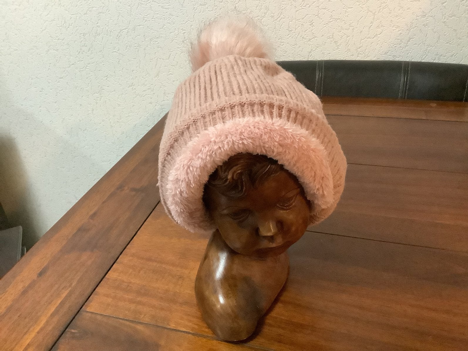 Roze.      muts.   met pompom.   nieuw!, Verzenden, Zo goed als nieuw, Muts