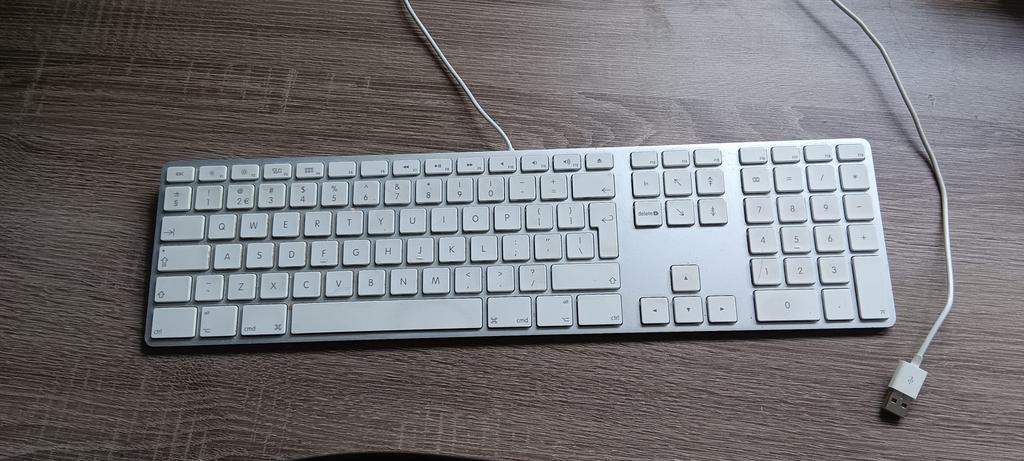 apple magic keyboard met usb aansl, Ophalen, Overige indelingen, Gebruikt, Bedraad
