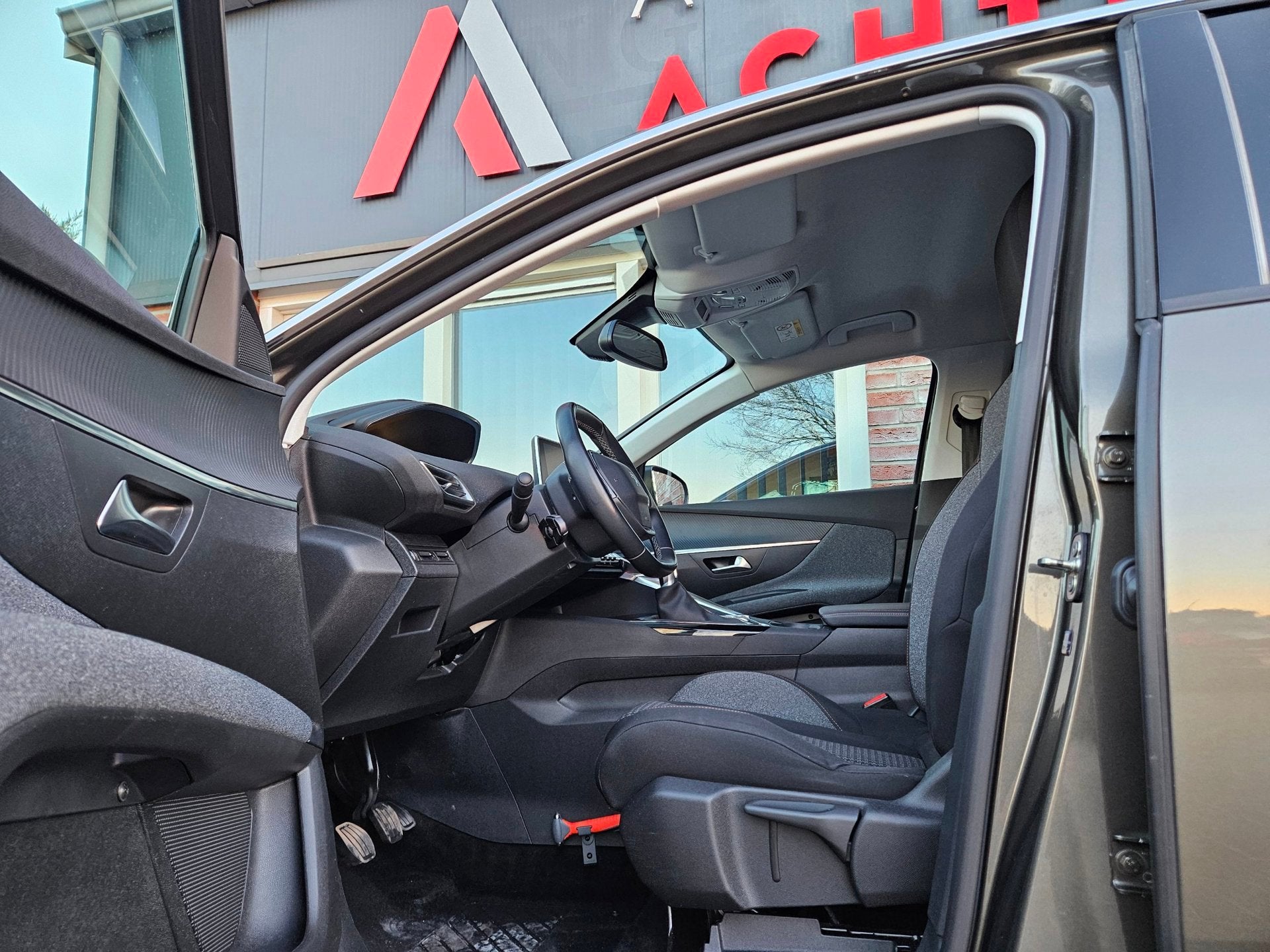 Peugeot 3008 1.2 PureTech Blue Lease Executive Camera! Airco, Voorwielaandrijving, Gebruikt, 1199 cc, Origineel Nederlands