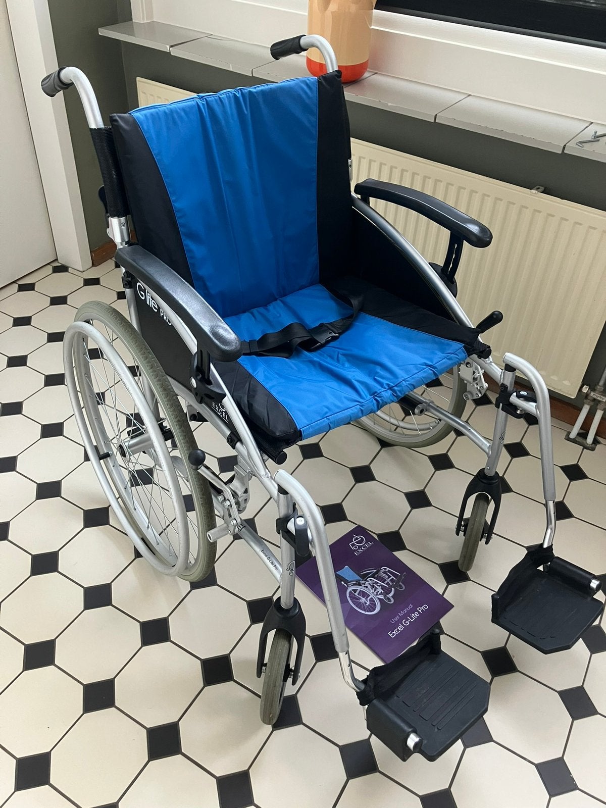 Nette Excel G-lite pro lichtgewicht rolstoel inklapbaar 50cm, Ophalen, Inklapbaar, Gebruikt, Duwrolstoel