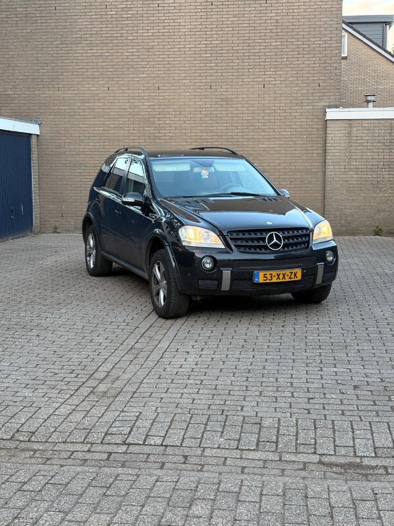 Mercedes-Benz M-Klasse 3.0 CDI Ml280 4MATIC AUT 2007 Zwart, Euro 5, Beige, 190 pk, 255 €/maand