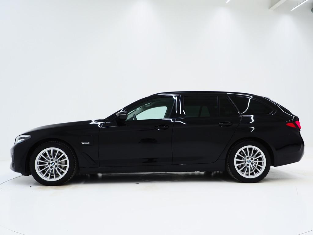 BMW 5 Serie Touring 530e | Leder | Trekhaak | Camera | Adapt, 1998 cc, Gebruikt, Zwart, 4 cilinders