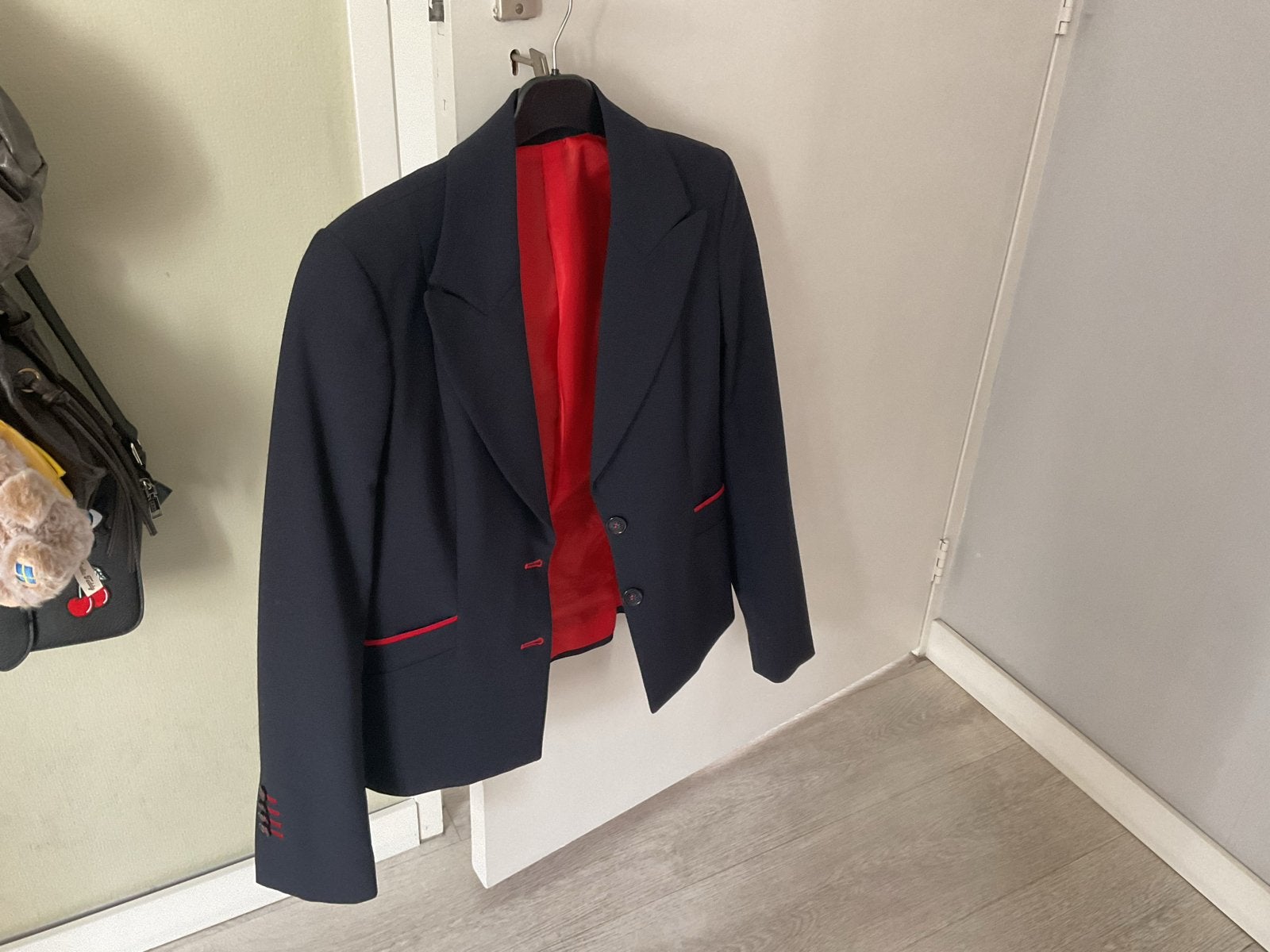 Donkerblauw uniform Albeda luchtvaartdienstverlening maat 36, Kostuum of Pak, Blauw, Ophalen of Verzenden, Zo goed als nieuw