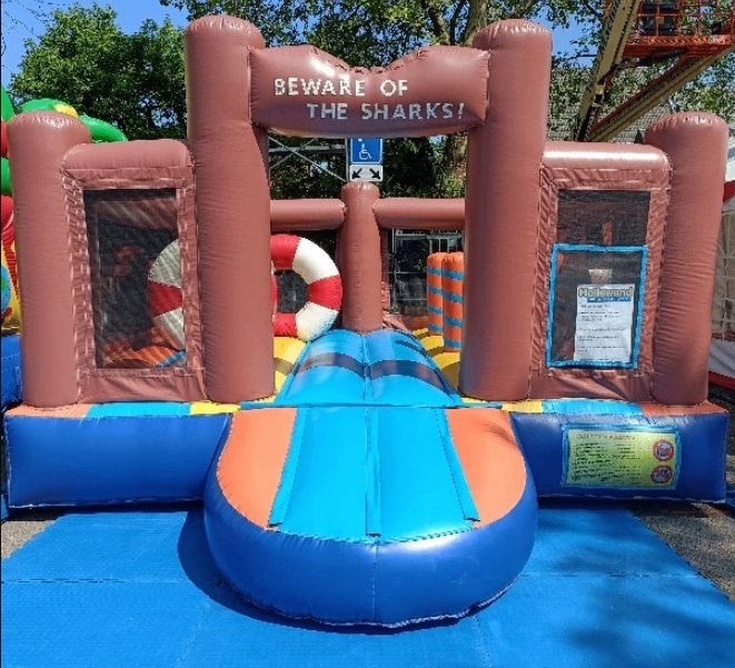 Springkussen multiplay Shark, Ophalen, Gebruikt, Overige