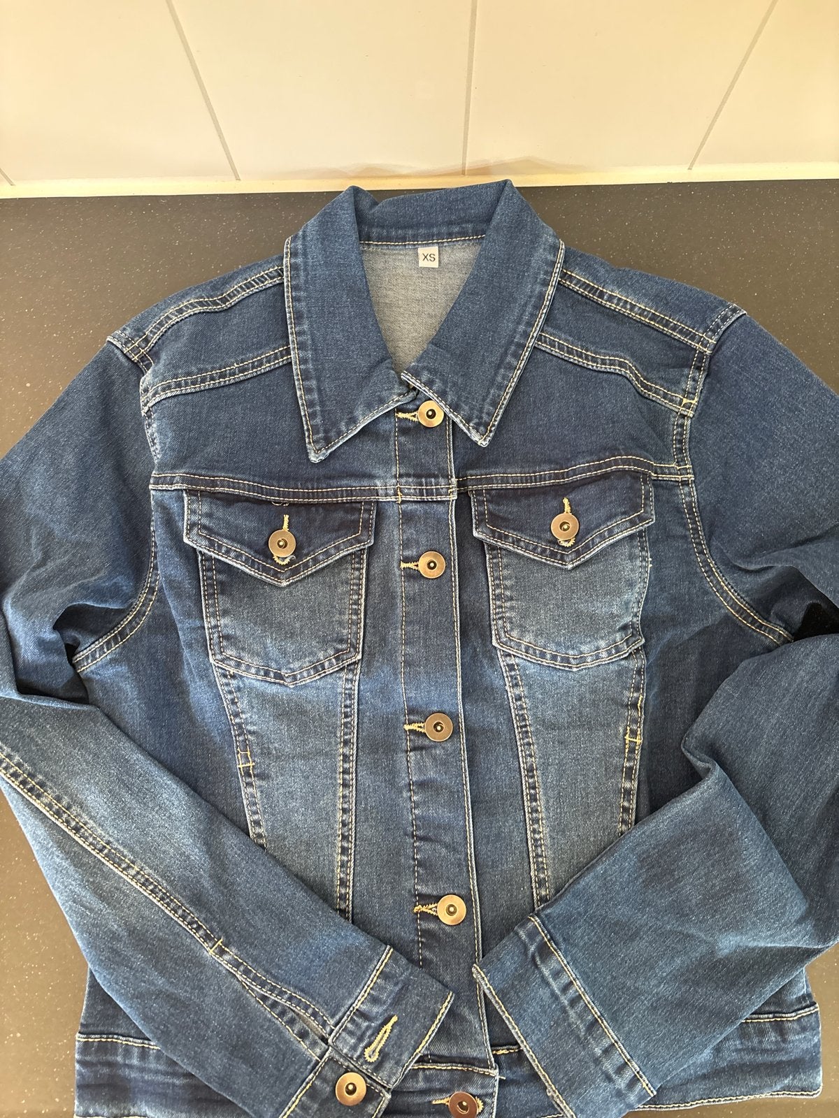 Nieuw spijkerjasje XS, Ophalen of Verzenden, Nieuw, Maat 34 (XS) of kleiner, Blauw
