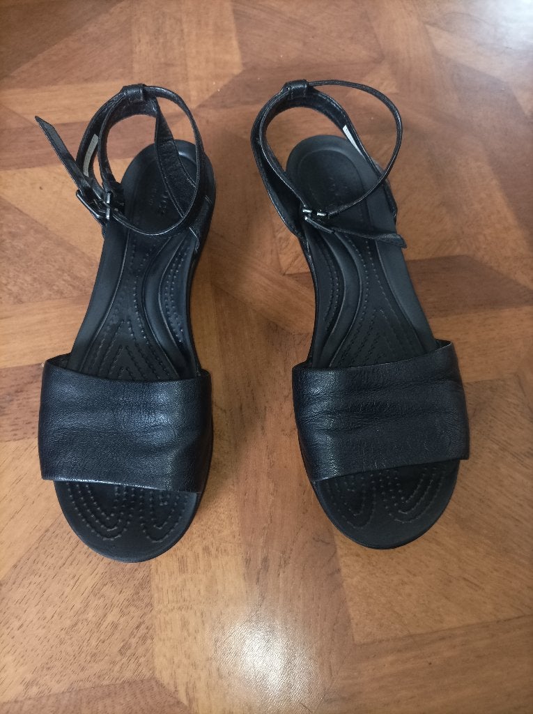 Crocs lichte leren sandalen maat 39, Zwart, Crocs, Gedragen, Sandalen of Muiltjes