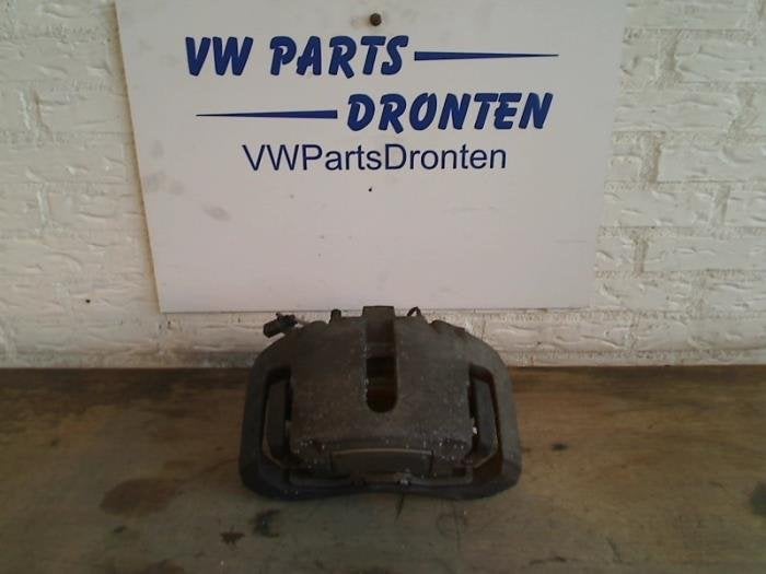 Remklauw (Tang) links-voor van een Audi A8, Gebruikt, -, Verzenden, -