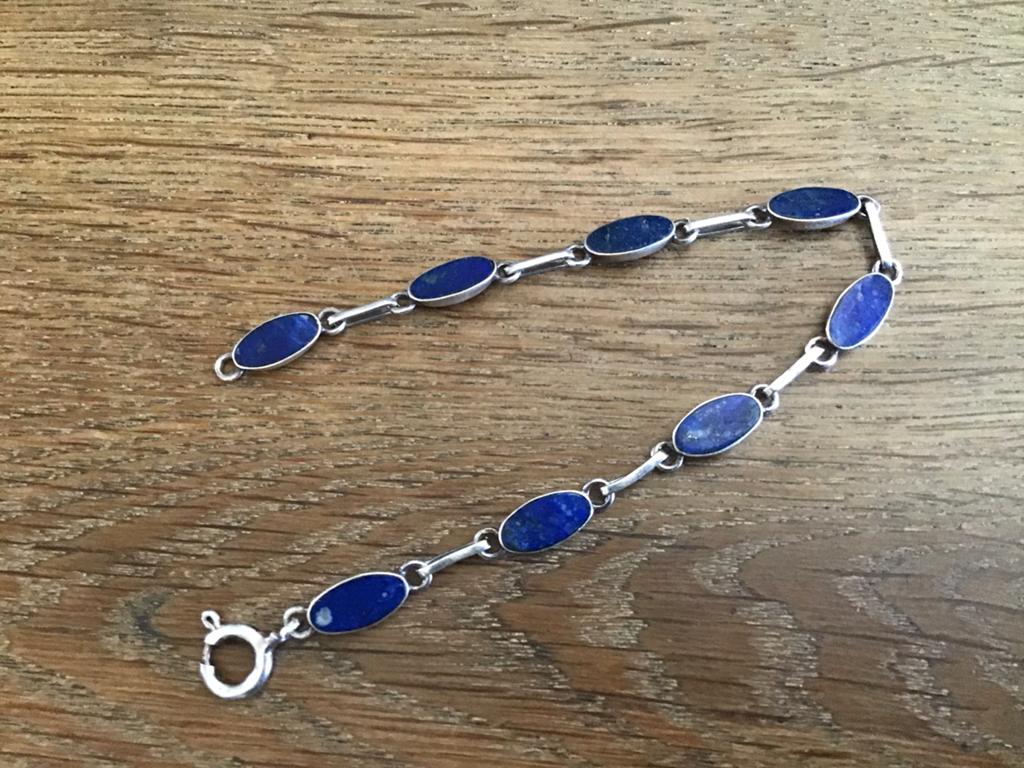 Zilveren armband met lapis lazuli edelstenen, Gebruikt, Blauw, Ophalen of Verzenden, Met edelsteen