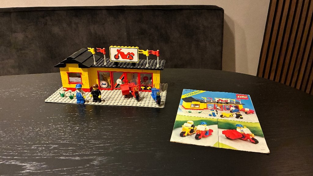 Legoland 6373 Motorcycle Shop - 100% compleet incl boekje, Compleet, Gebruikt, Lego, Ophalen of Verzenden