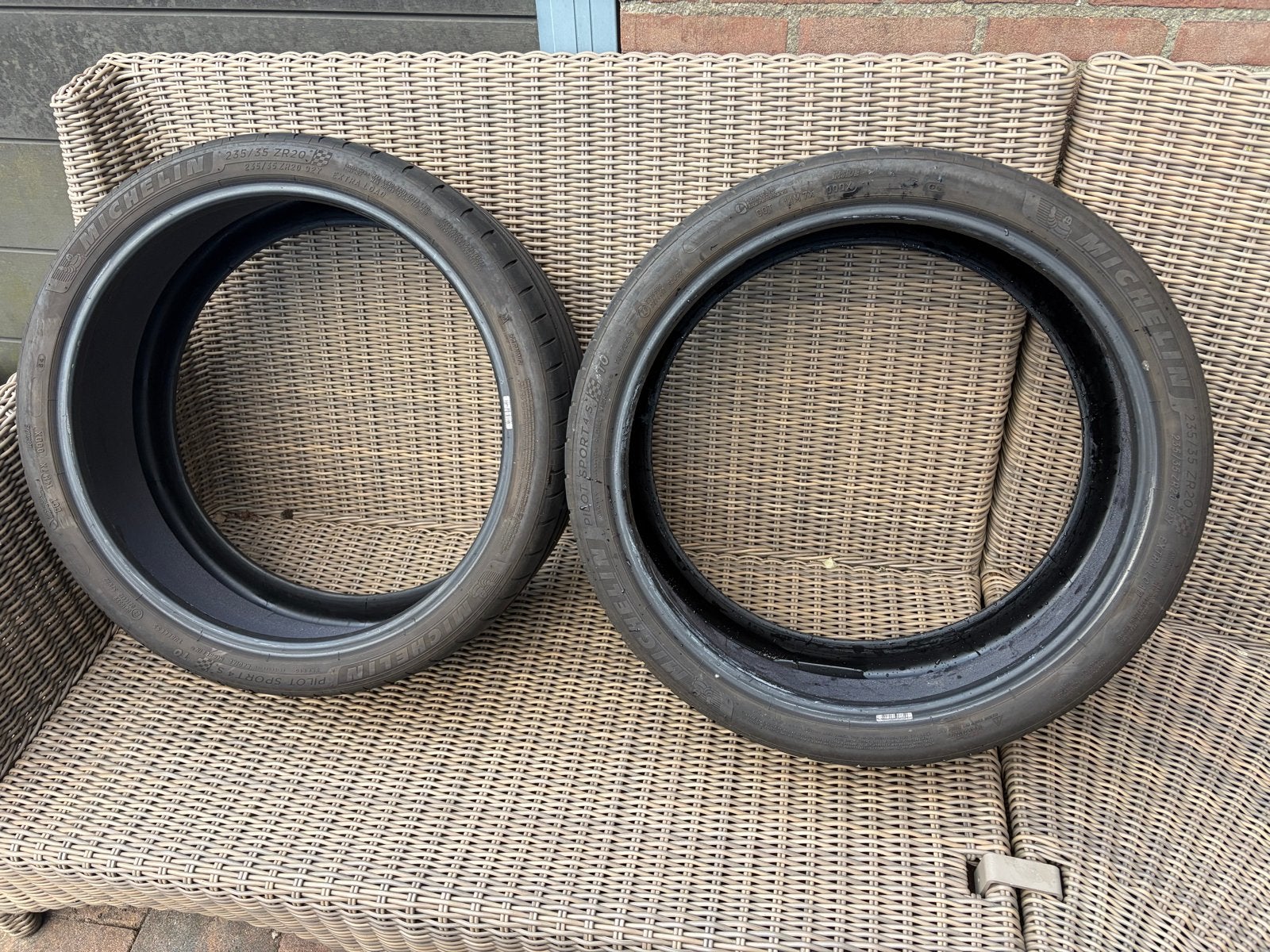 2x Michelin Pilot Sport 4S 235/35 ZR20 4.4mm, Auto-onderdelen, Banden en Velgen, Ophalen, Gebruikt, 235 mm, Band(en)