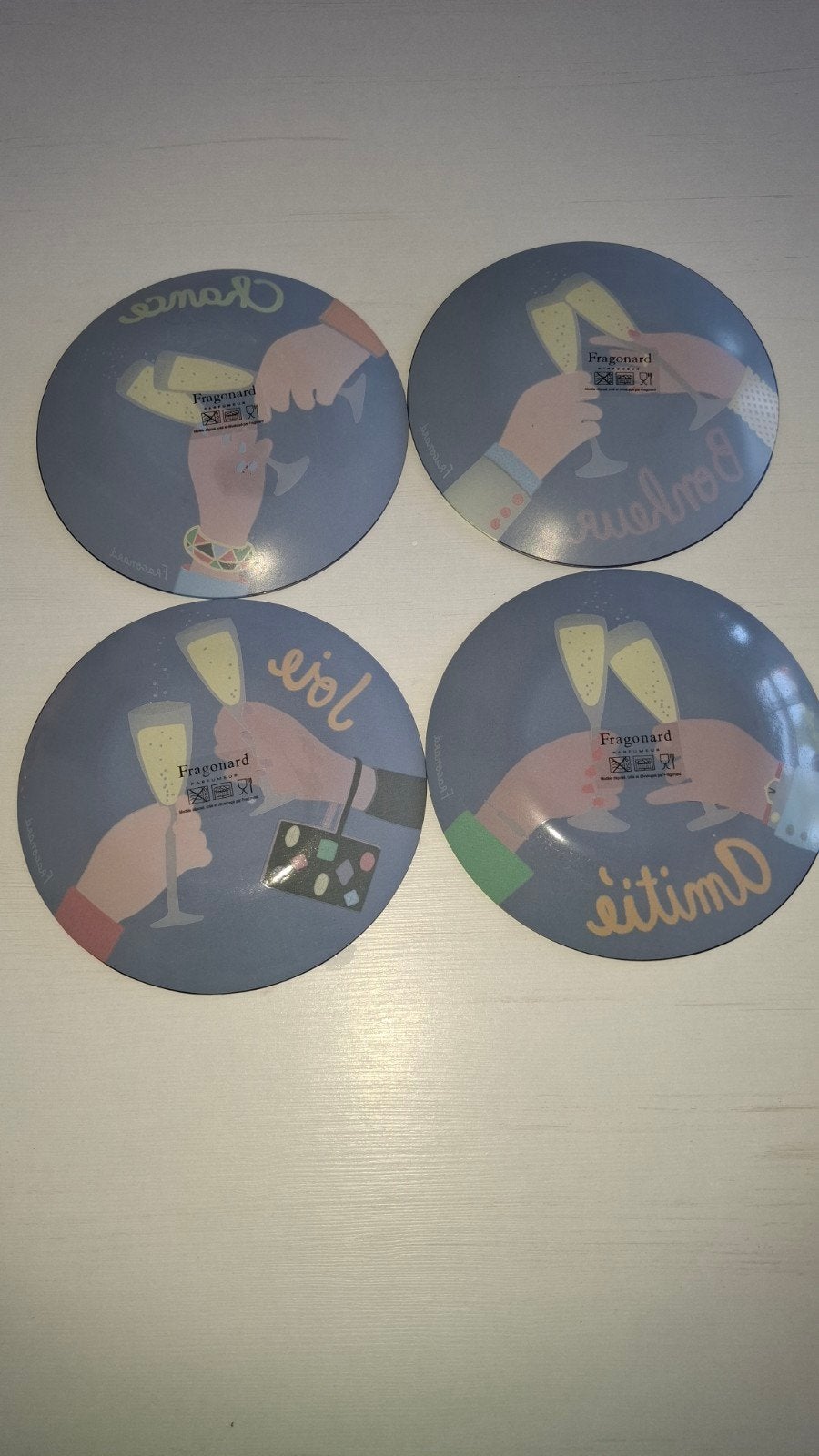 Deze set, met zijn donkerblauwe achtergrond, is gemaakt van, Ophalen, Overige merken, Overige stijlen, Compleet servies
