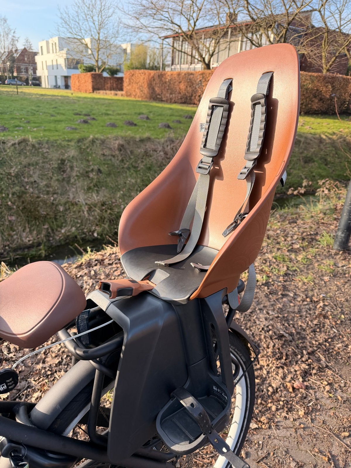 Urban Iki Achterzitje - Bruin/Zwart - Gebruikt, Fietsen en Brommers, Ophalen, Achterzitje, 9 t/m 18 kg, Gebruikt