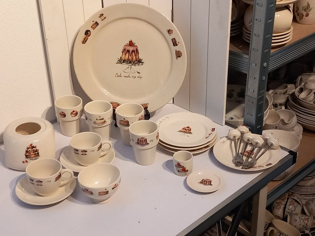 Jet servies Cake make my day., Keramiek, Overige typen, Ophalen of Verzenden, Zo goed als nieuw